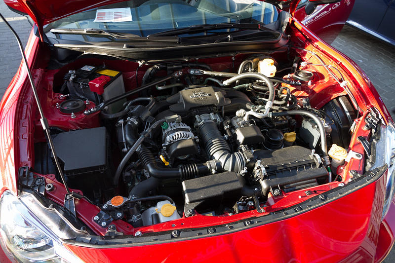 Toyota GT86 engine bay