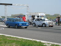 Lancia Delta Integrale vs. blue car