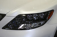 Lexus LS 600hL headlight