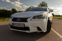 Lexus GS 450h front